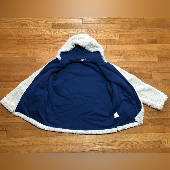 RARE The Bradford Exchange 2020 Mickey & Minnie Fleece Jacket - Picture 8 of 11